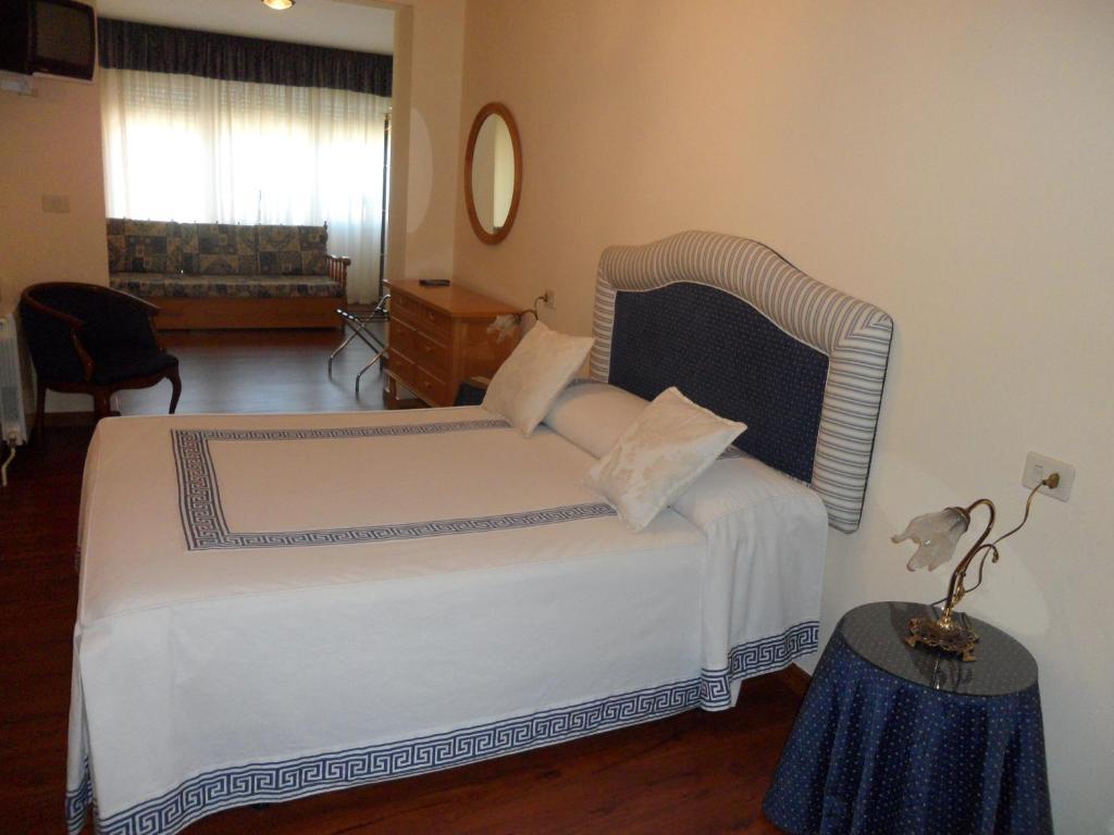 Hotel Avenida Baiona Sabaris Δωμάτιο φωτογραφία