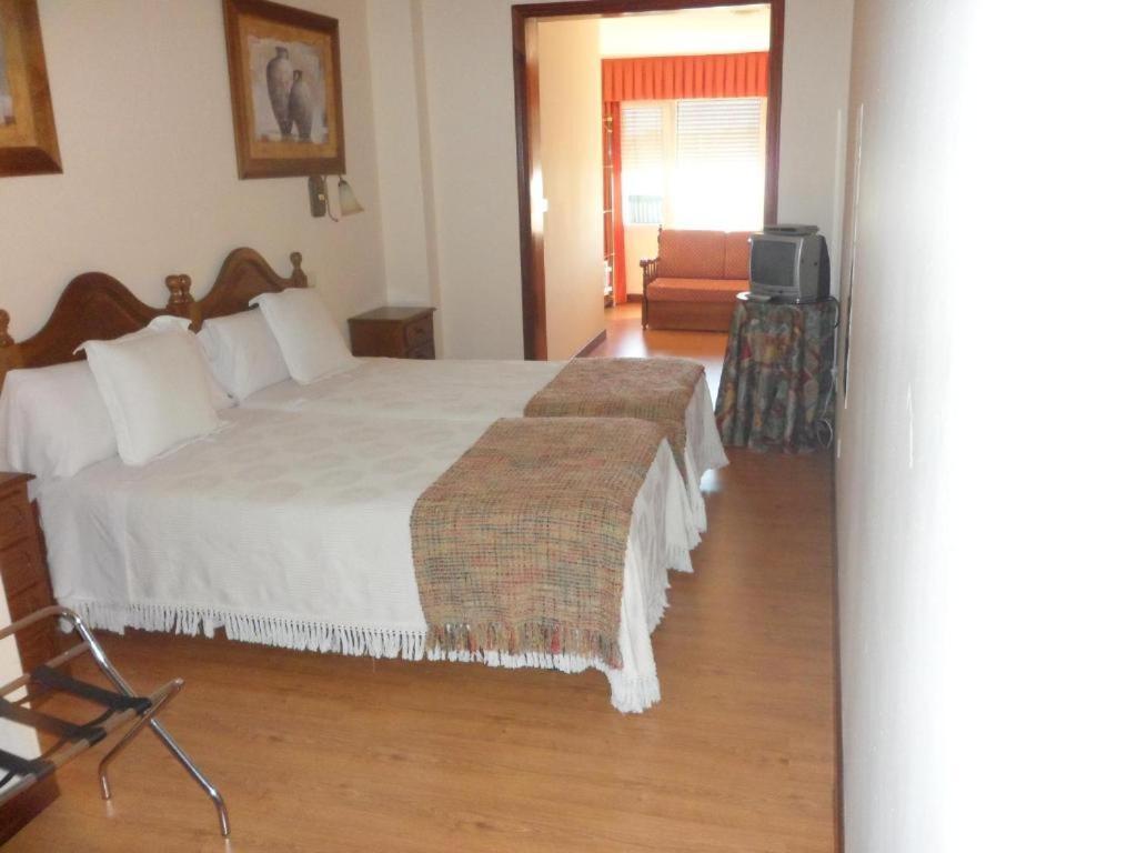 Hotel Avenida Baiona Sabaris Εξωτερικό φωτογραφία
